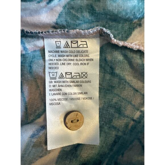 Naturals d&co | Tropical Palm Print Button-Up Shirt | Cuffed Sleeve | XS - Picture 8 of 8